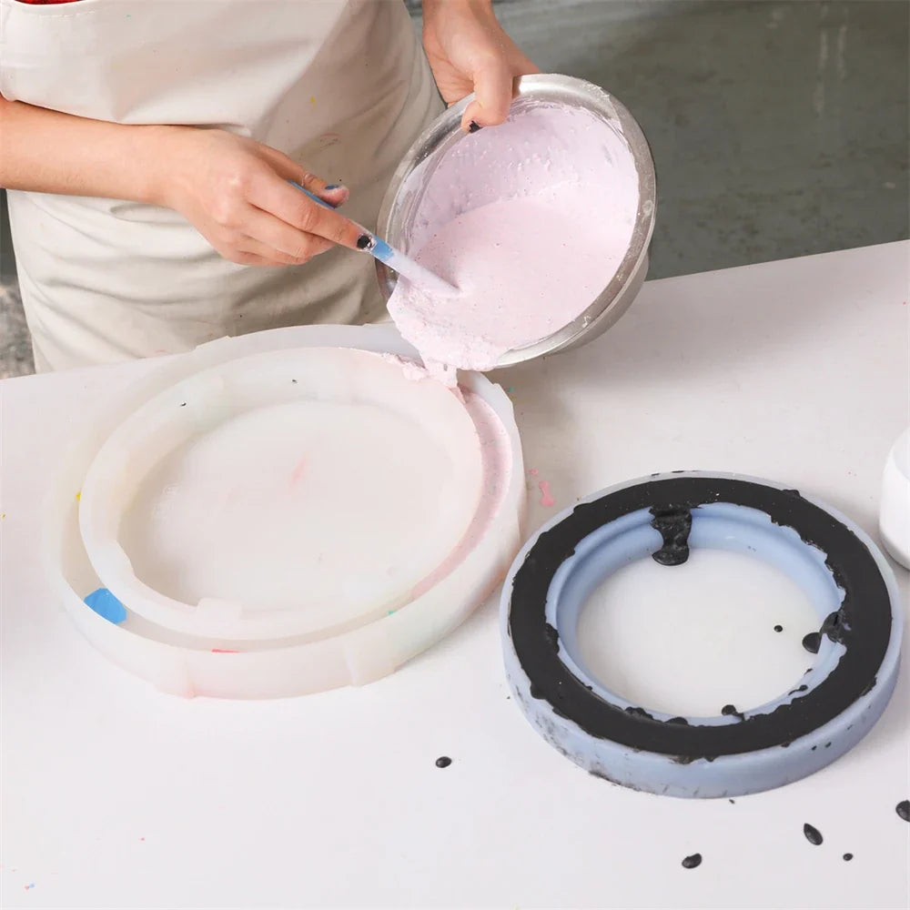 Matching Nicole Circle Mirror silicone mold — for bubble mirrors
